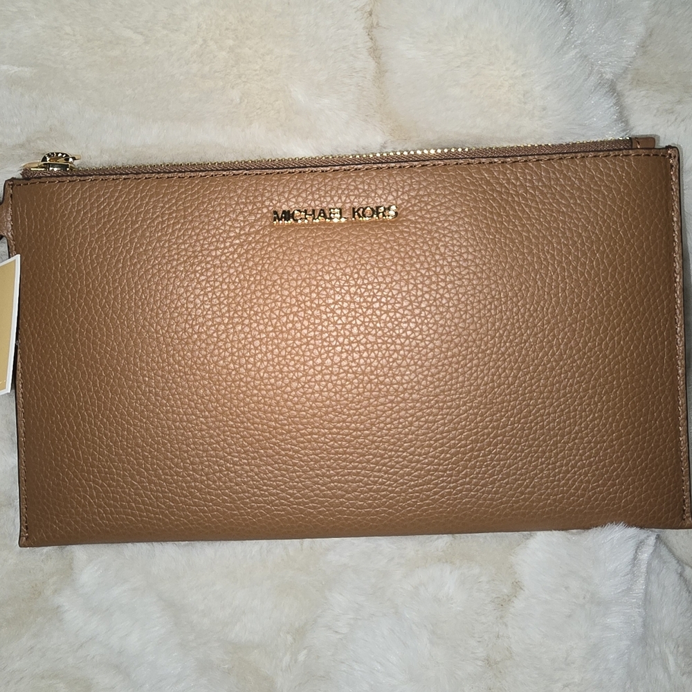 Luggage Michael Kors Wristlet